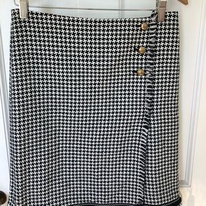 Talbots Petite Houndstooth Skirt - size 6P